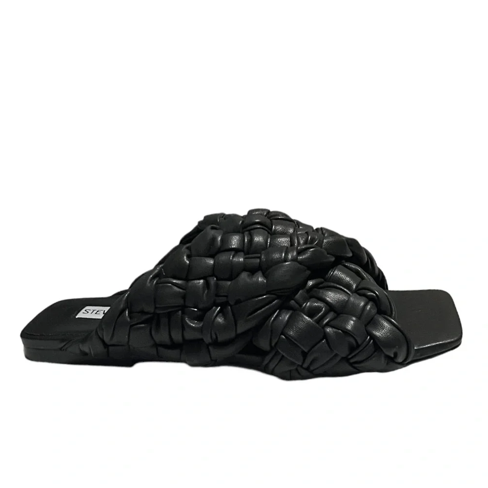 Steve Madden Marina Flat Sandals *Final price drop* - Picture 3 of 7